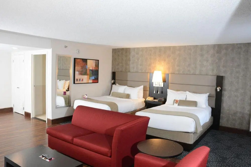 University Plaza Hotel And Conference Center