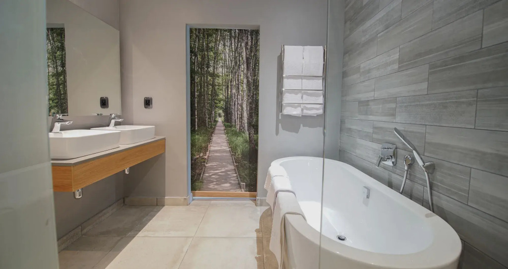 Silver Forest Boutique Hotel, Spa, Restaurant & Bar