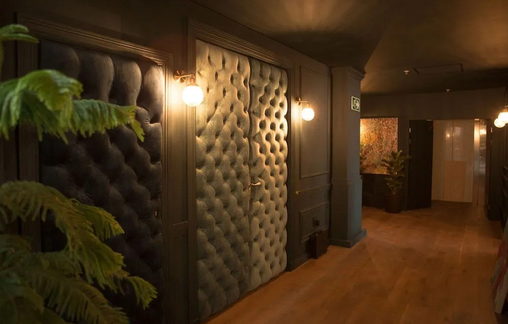 Cartel House Hotel