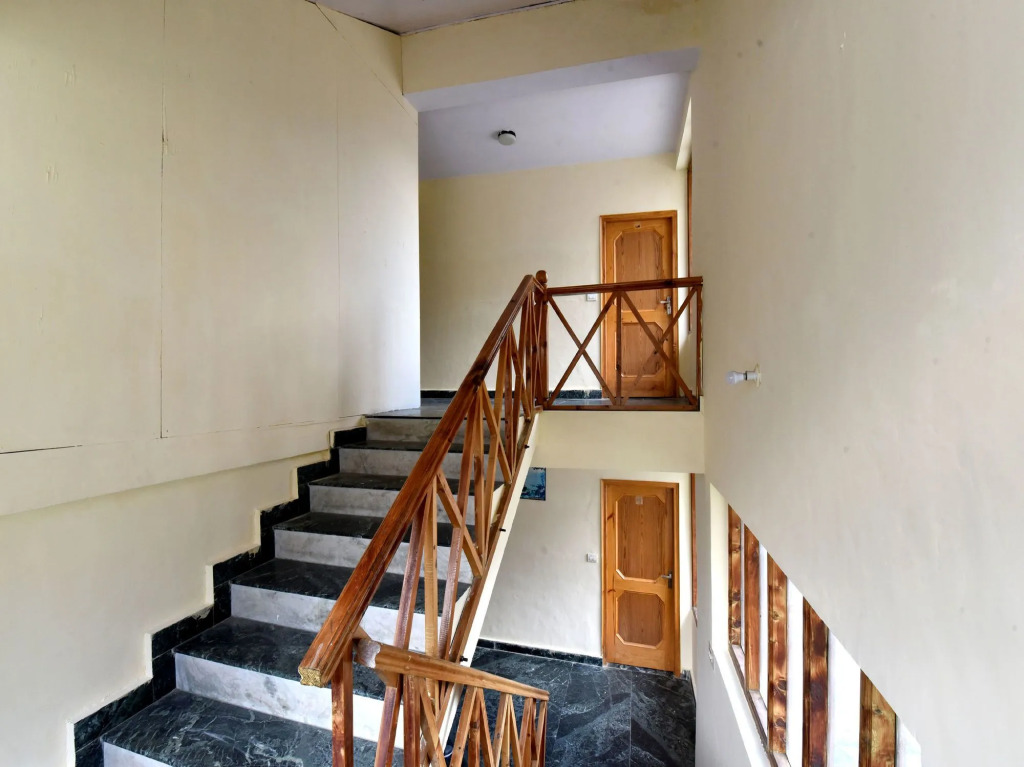 OYO 12425 Neha Palace
