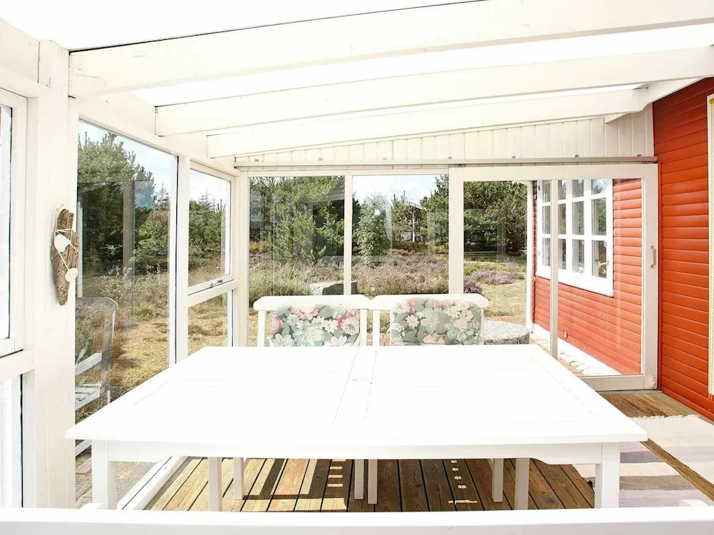 6 Person Holiday Home in Albaek