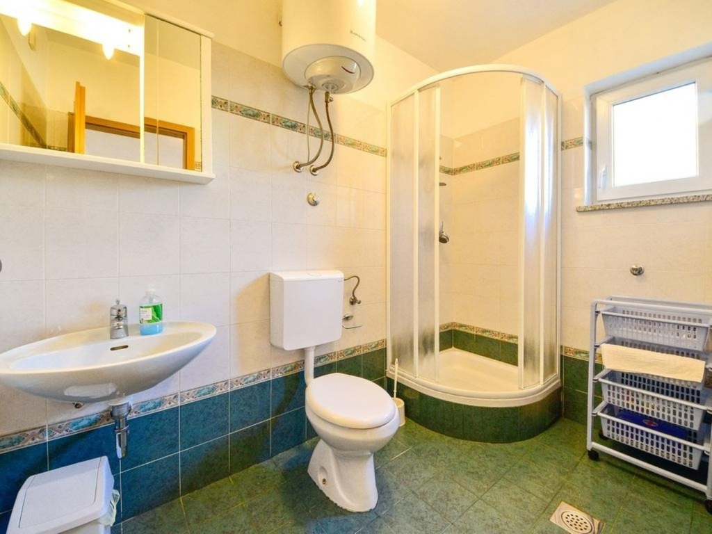 Apartment Marija - with parking : A1 Prizemlje Cres, Island Cres