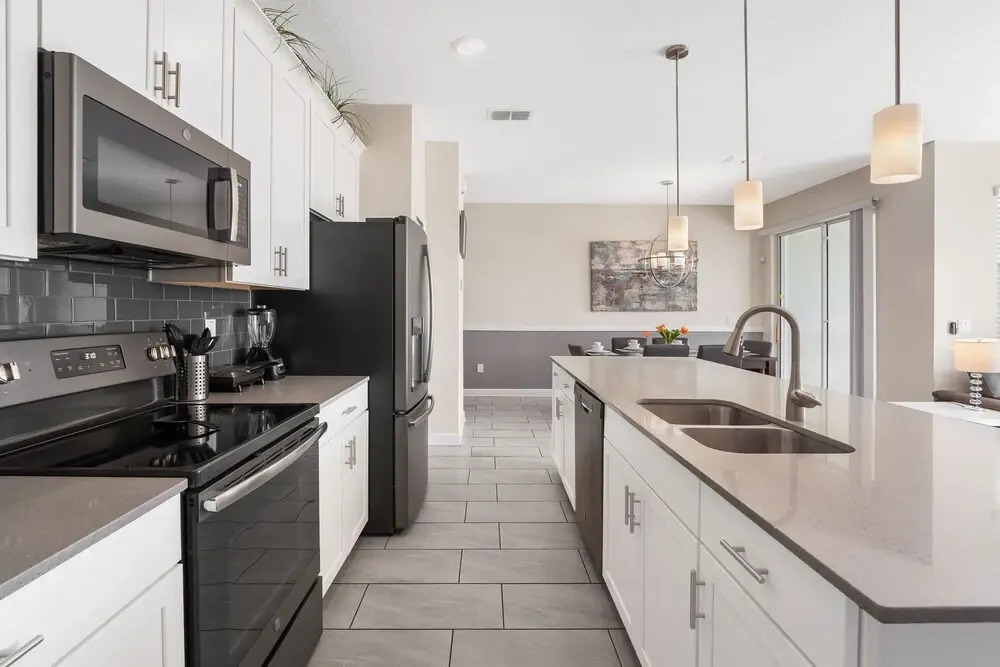 Relax Near Disney 4BR Home With Pool