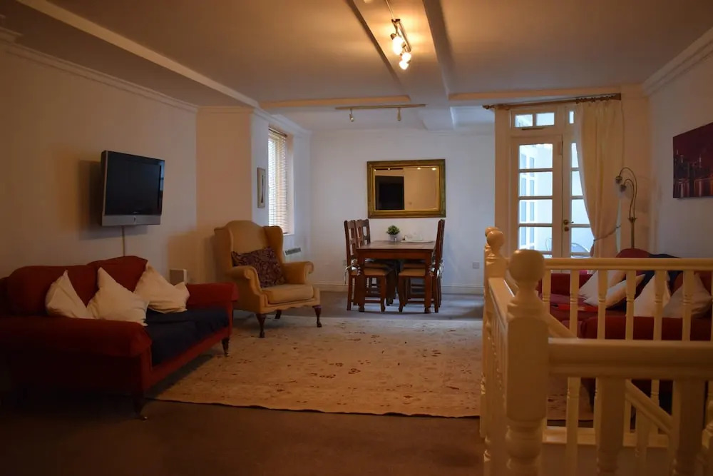 2 Bedroom With 2 Balconies in Dublin