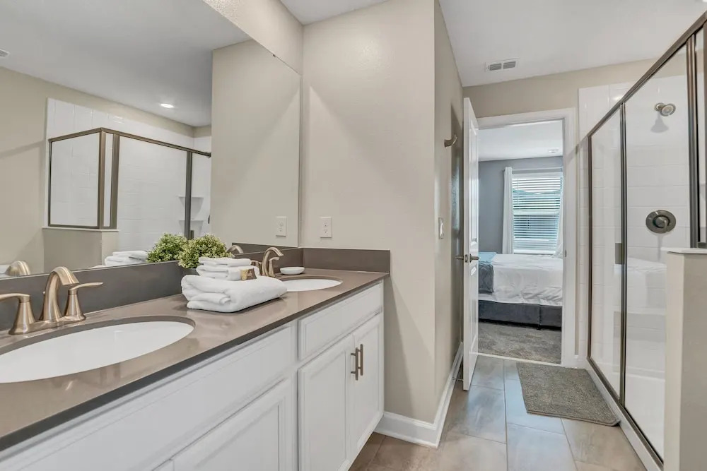 Storey Lake 9 BR Villa with Game Room