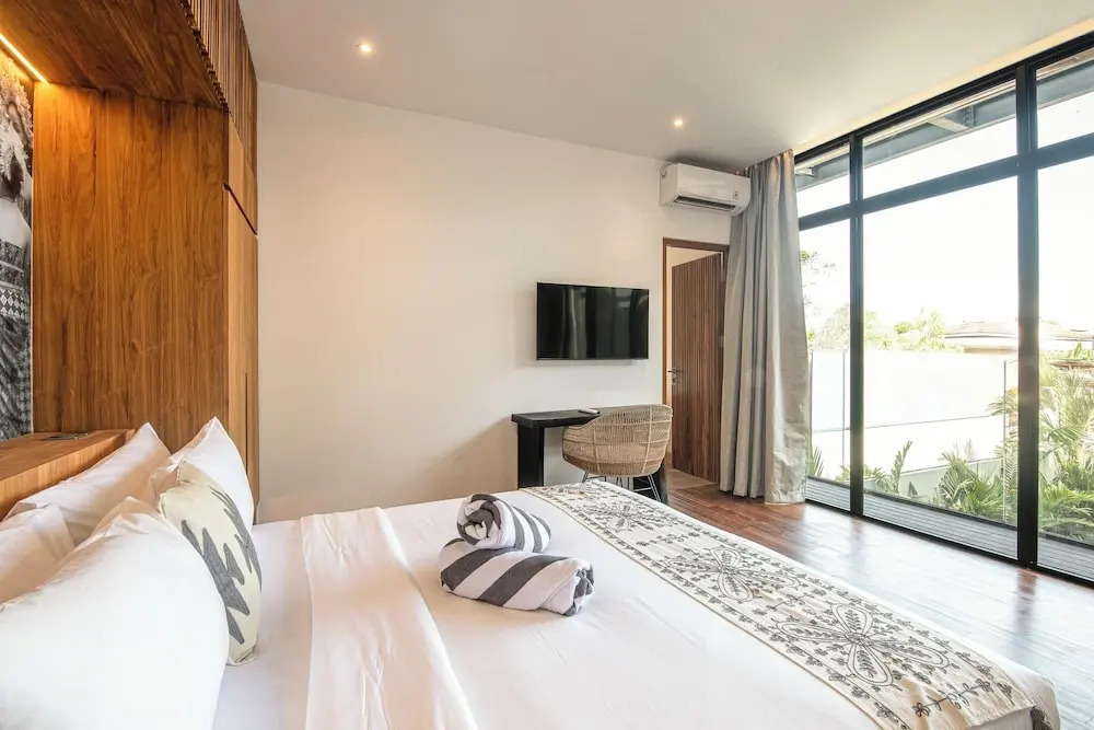 Stunning 6BR Canggu Villa 400m From the Beach