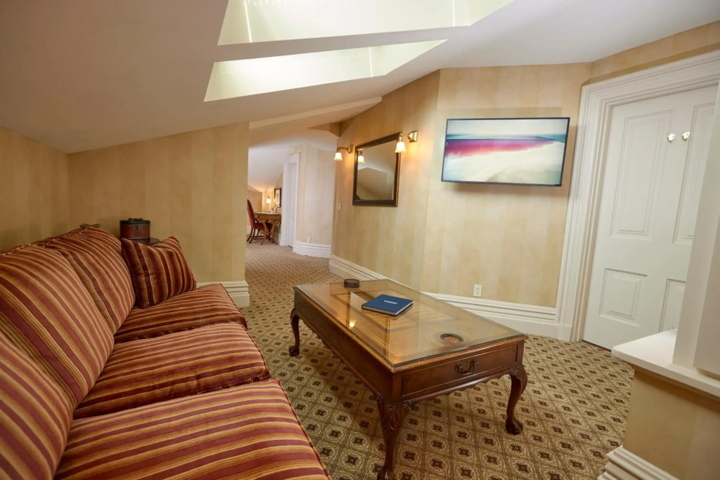 Mansion Hill Inn