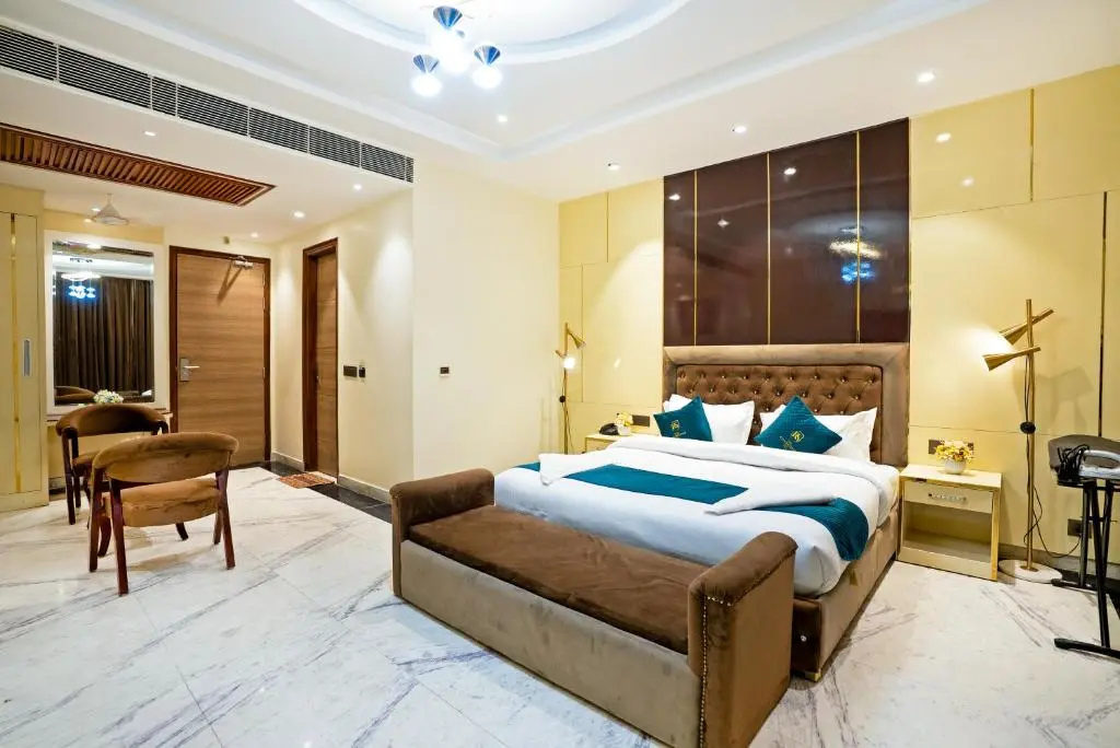 The Riverstone Inn - Near India Expo Centre and Mart