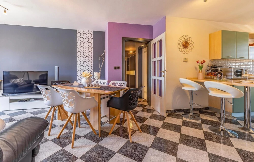 Awesome Apartment in Pula With Wifi and 2 Bedrooms