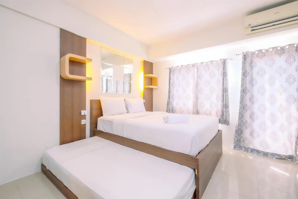Good Deal And Homey Studio At Park View Condominium
