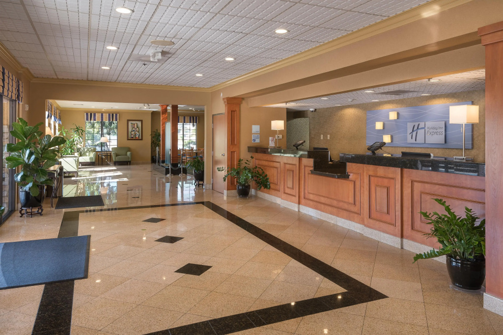 Holiday Inn Express San Diego - Rancho Bernardo