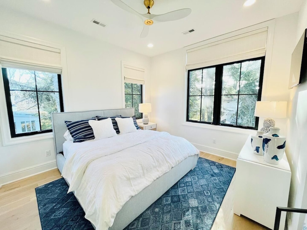 Hickman Street 204