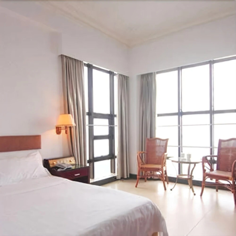 Shangchuan Island Biyuntian Seaview Hotel