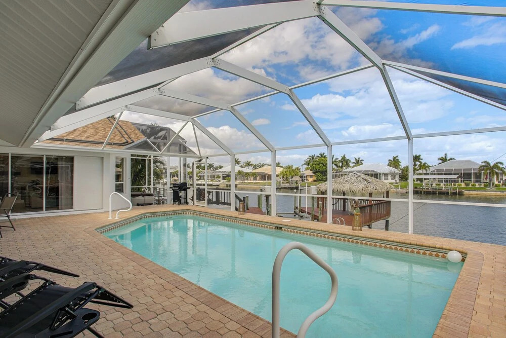 Direct Gulf Access Oasis w/ Hot Tub w/ Pool Table