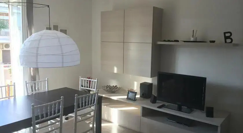 Apartment LED - Enzos Place