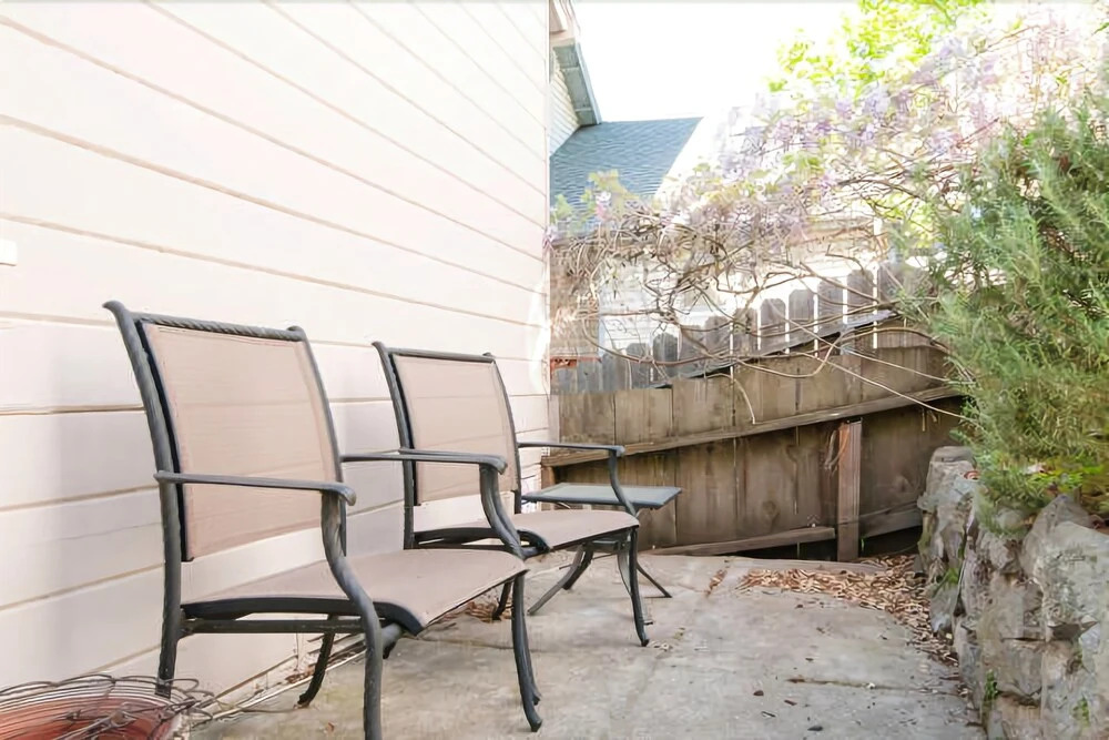Garden Studio in Montclair Hills Studio Bedroom 1 Bathroom Apts