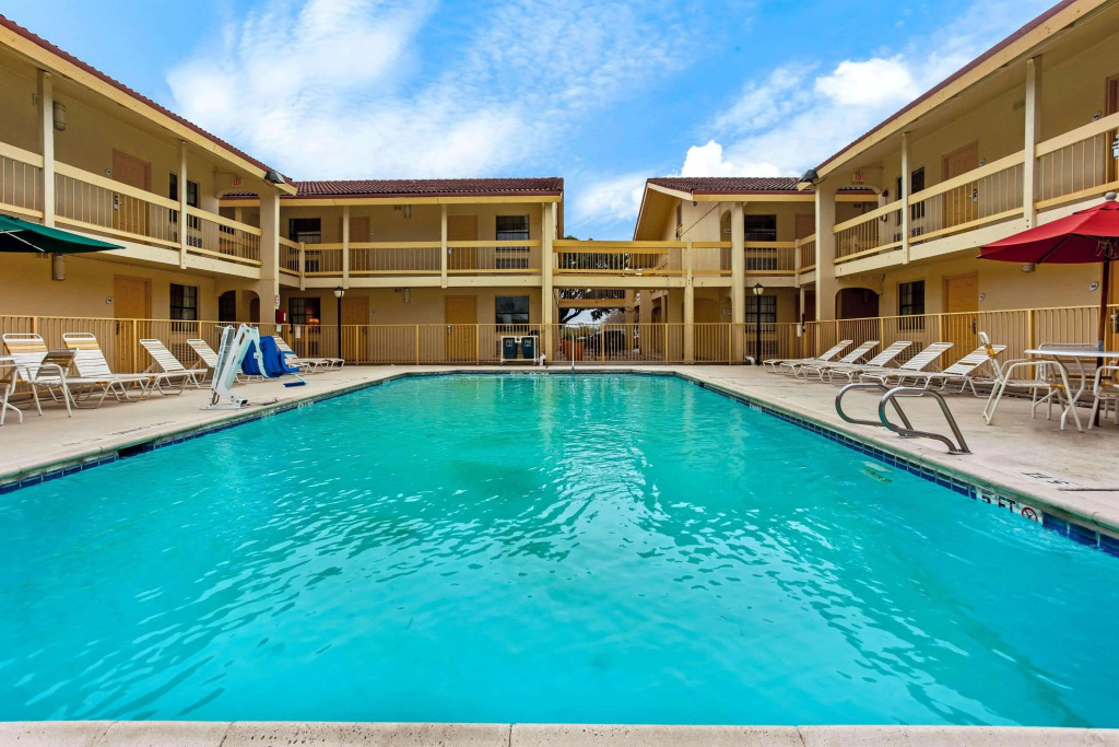Rodeway Inn