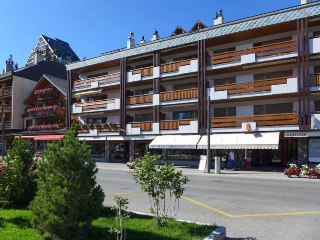 Apartment Miremont B7 by Interhome