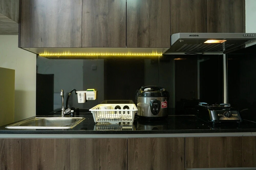 Modern And Comfy Studio Puri Orchard Apartment