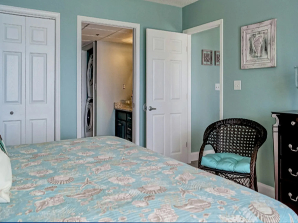 Long Beach 2 902 579516 by RedAwning