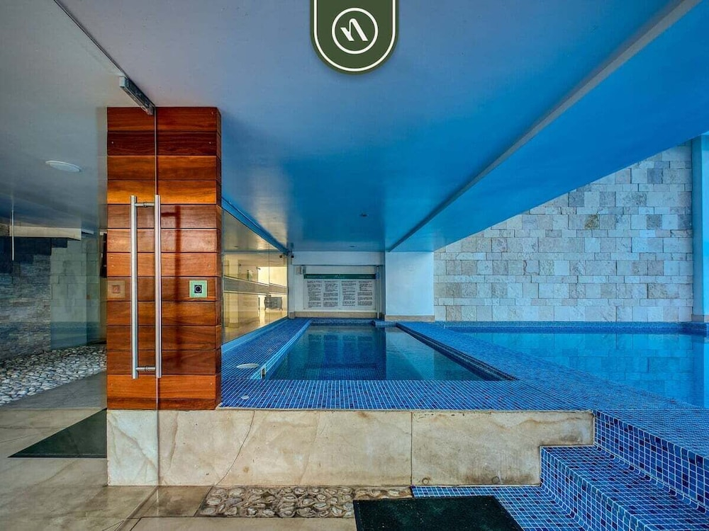 Luxury Oceanfront 2BR Condo With Private Balcony