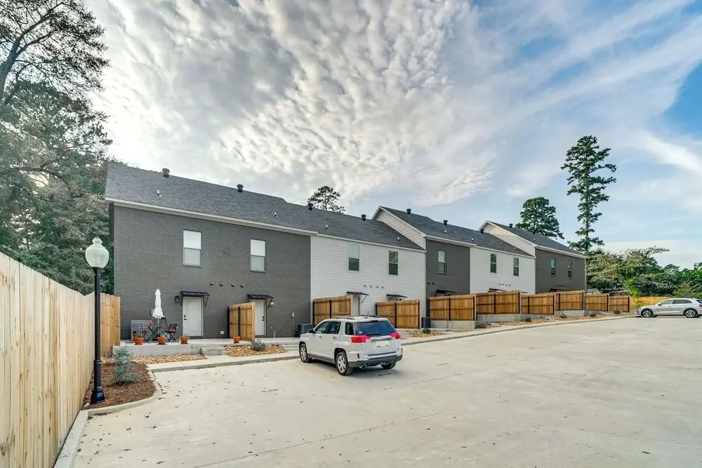 Walk to Louisiana Tech: Ruston Townhome