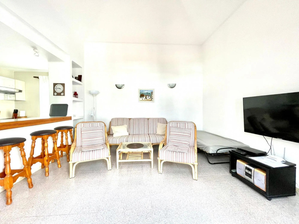 Apartment for nudists, with pool, near the beach
