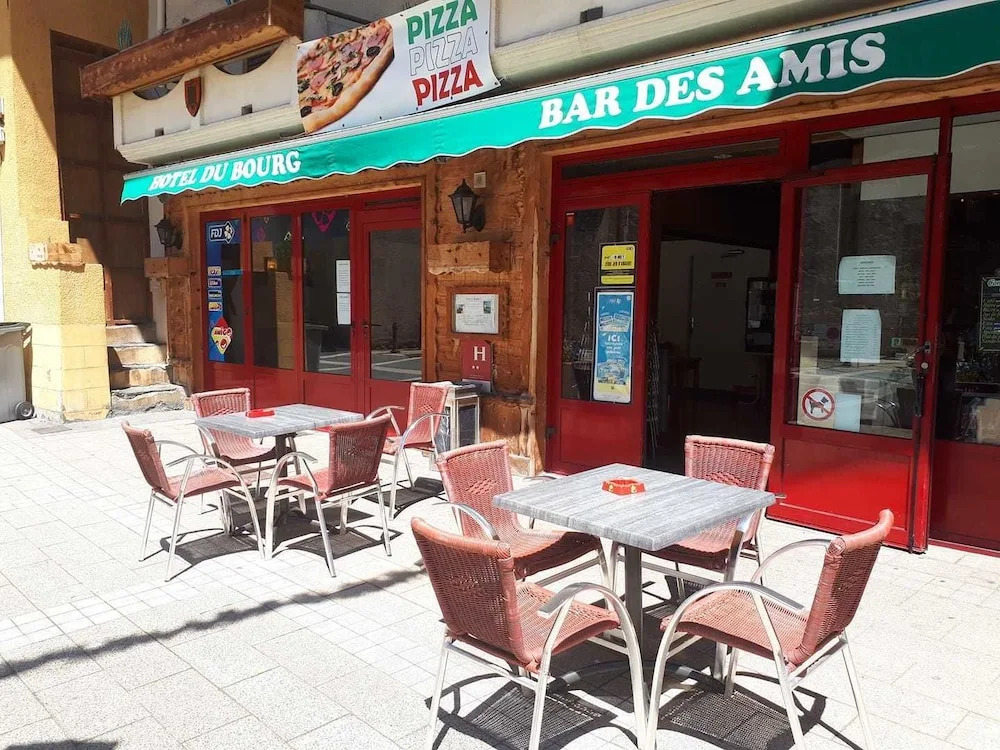 Hôtel du Bourg