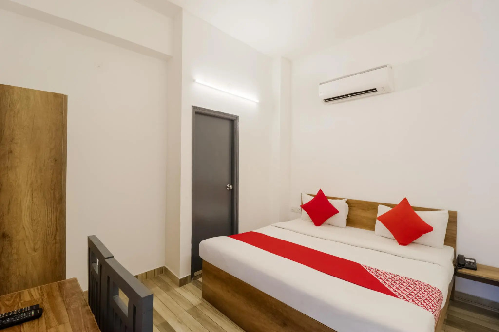 Hotel O Deluxe United Corporate Home