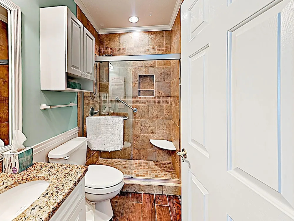 New Listing! Pristine Condo W/ Pool & Patio Condo
