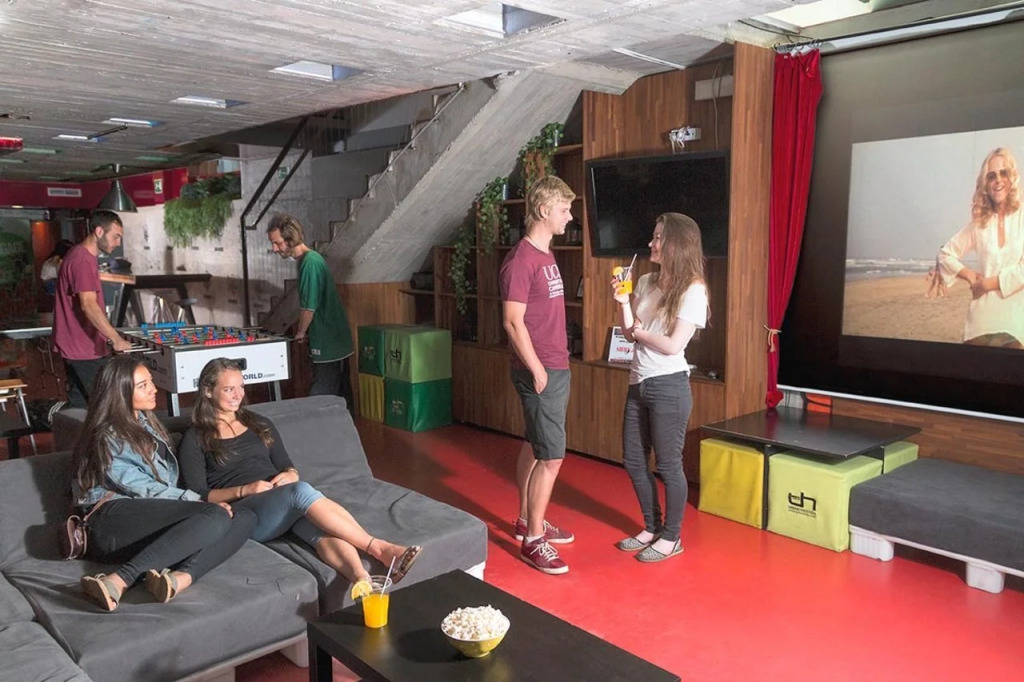 Urbany Hostel BCN GO