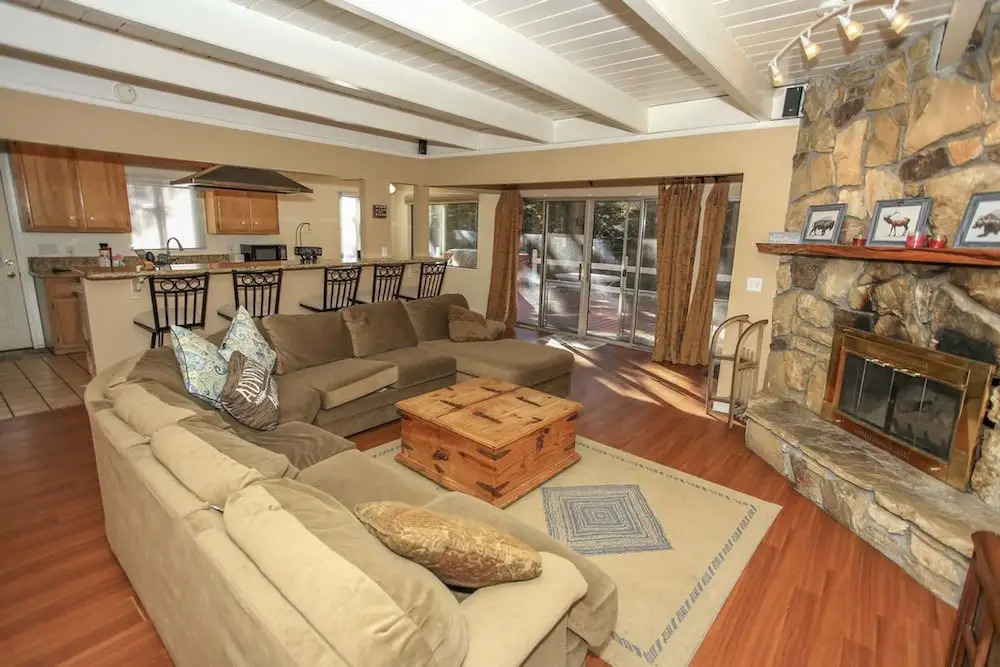 Cozy up to Summit-1651 by Big Bear Vacations