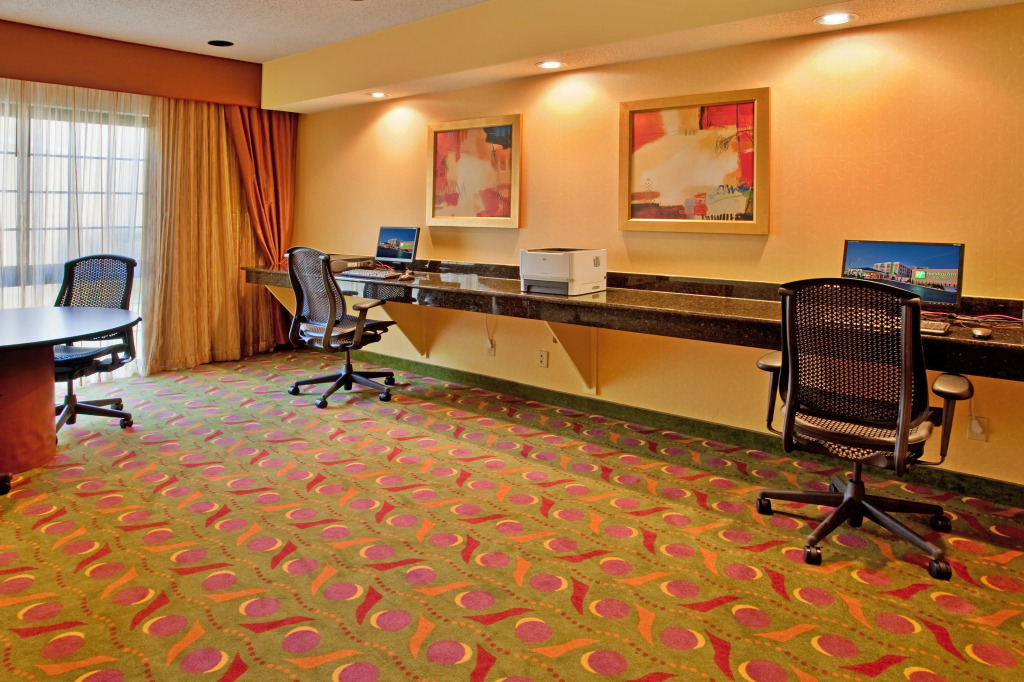Holiday Inn & Suites Springfield - I-44 by IHG