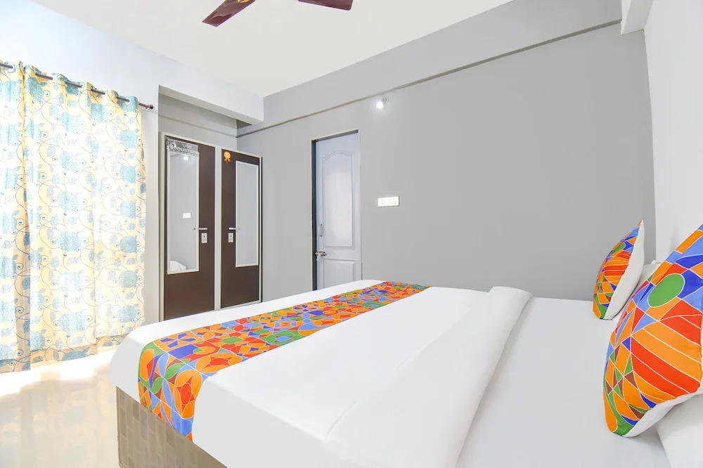 Fabhotel Happy Stay In