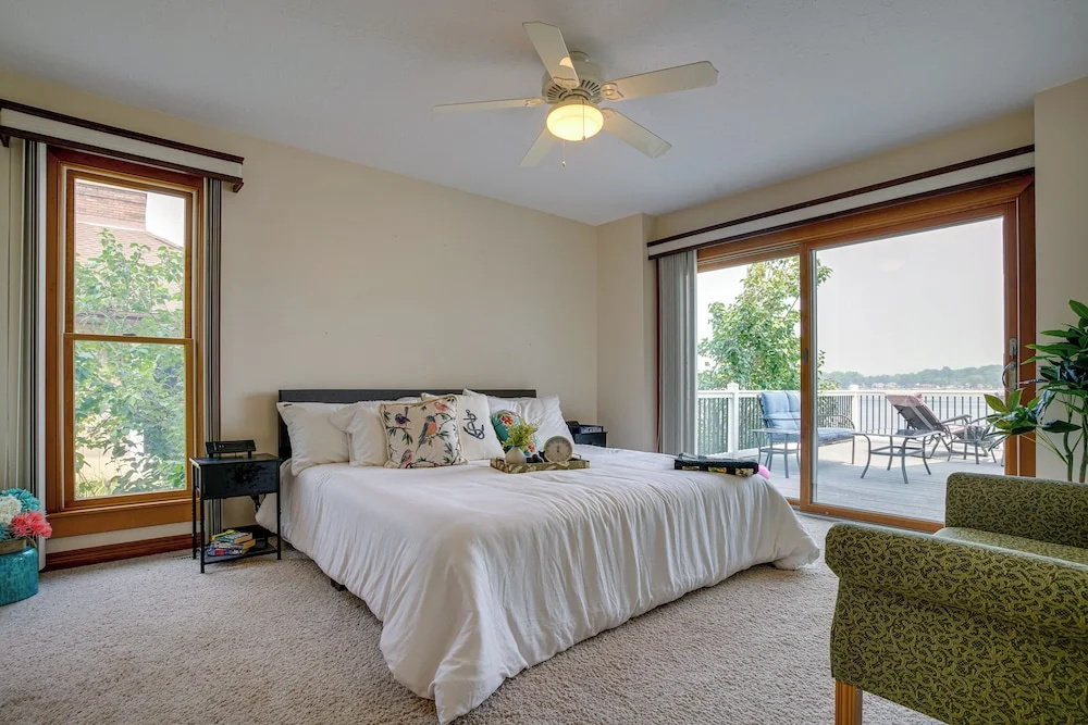 Lakefront Syracuse Home w/ Deck & Private Dock!