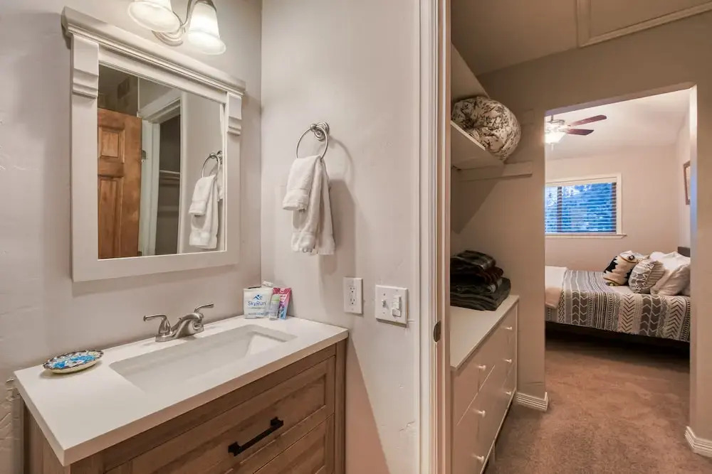 E309 W Beaver Creek Blvd 2 Bedroom Condo