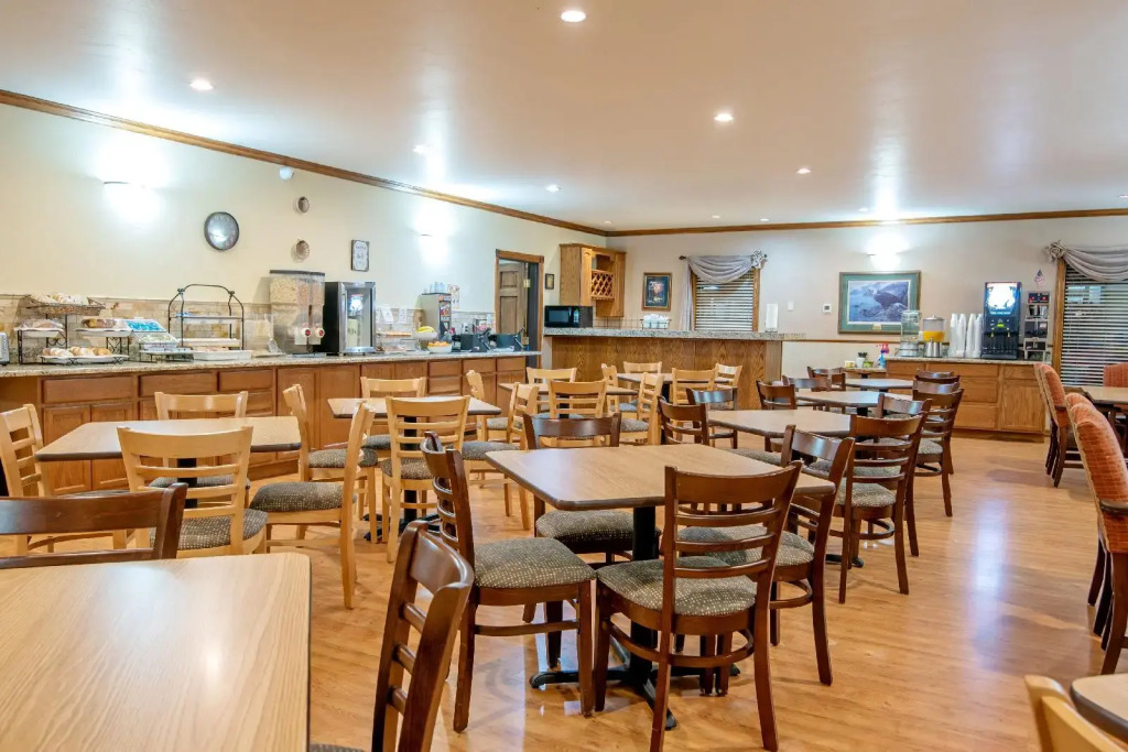 Silver Spruce Inn