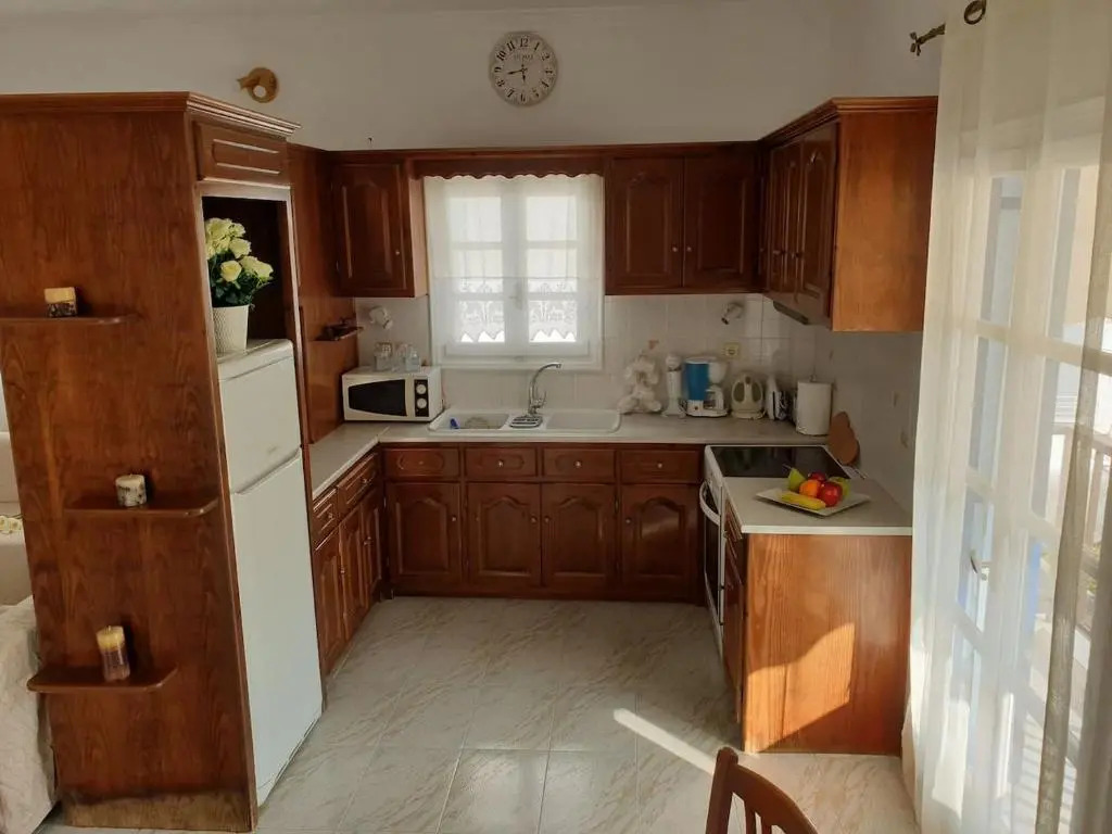 Great Sea-view 2BD Apartment @ Paros