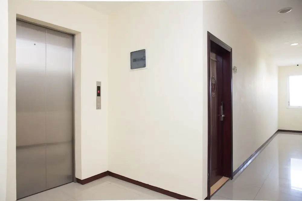 RedDoorz near Kawasan Industri SIER 2
