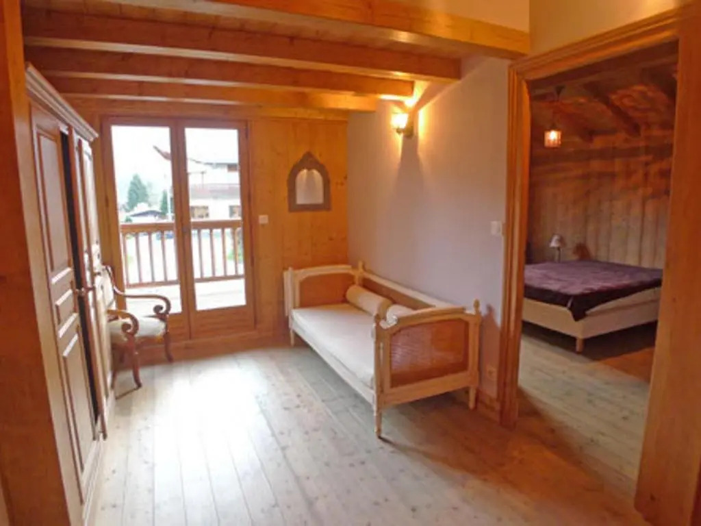 Chalet spacieux 12 pers, animaux admis, parking, Wi-Fi - FR-1-629-1