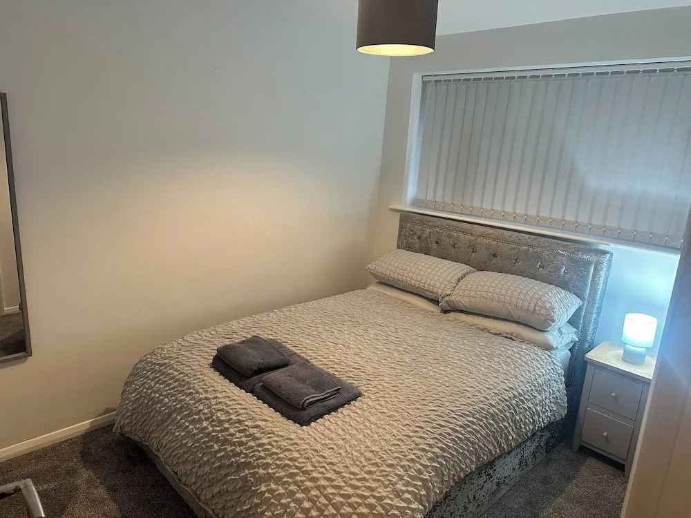 Willow House Sleeps 4 Family Travel Seaside Stay