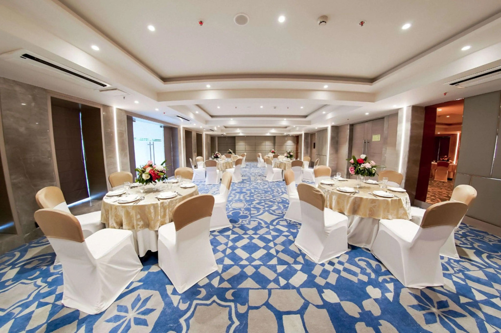 Golden Inn & suits, Lucknow