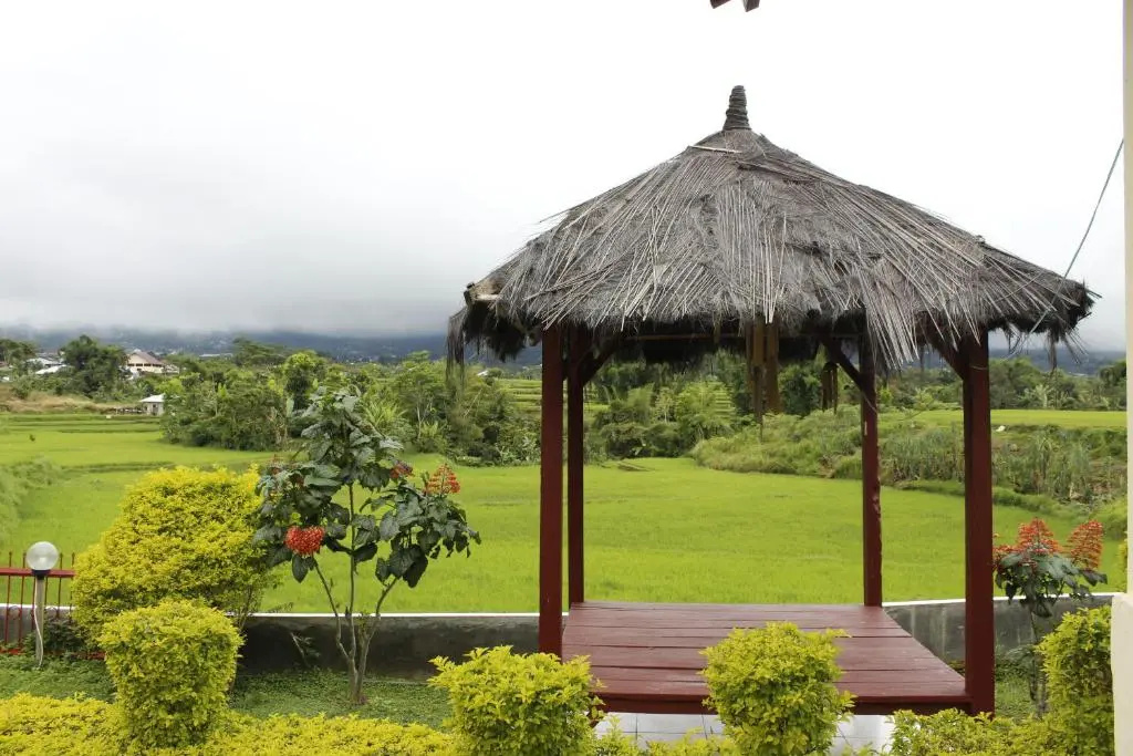 FX 72 Ruteng Hotel