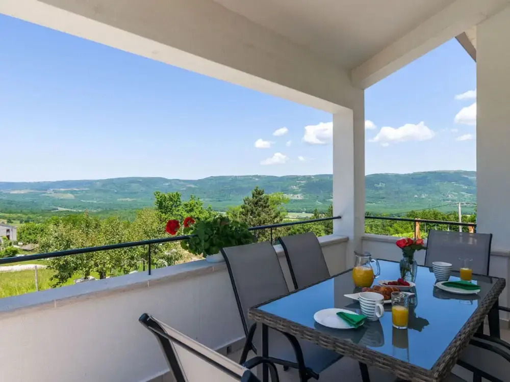 Holiday Home Montebello by Interhome
