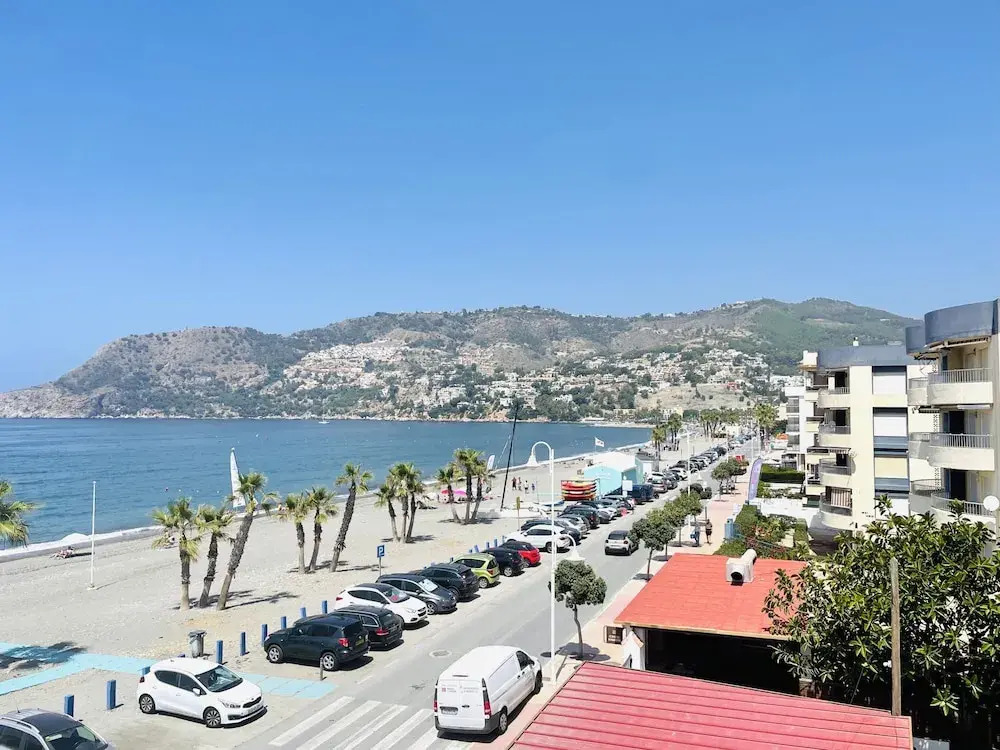 Apartamento Sol y Mar la Herradura by At Home Cost