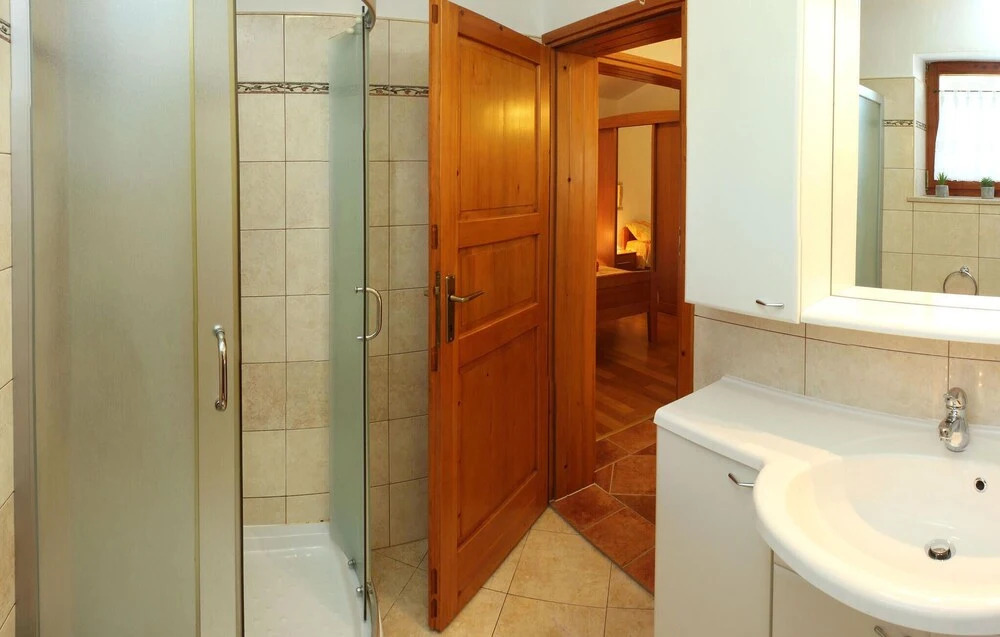 Awesome Home in Rakalj With 2 Bedrooms and Wifi