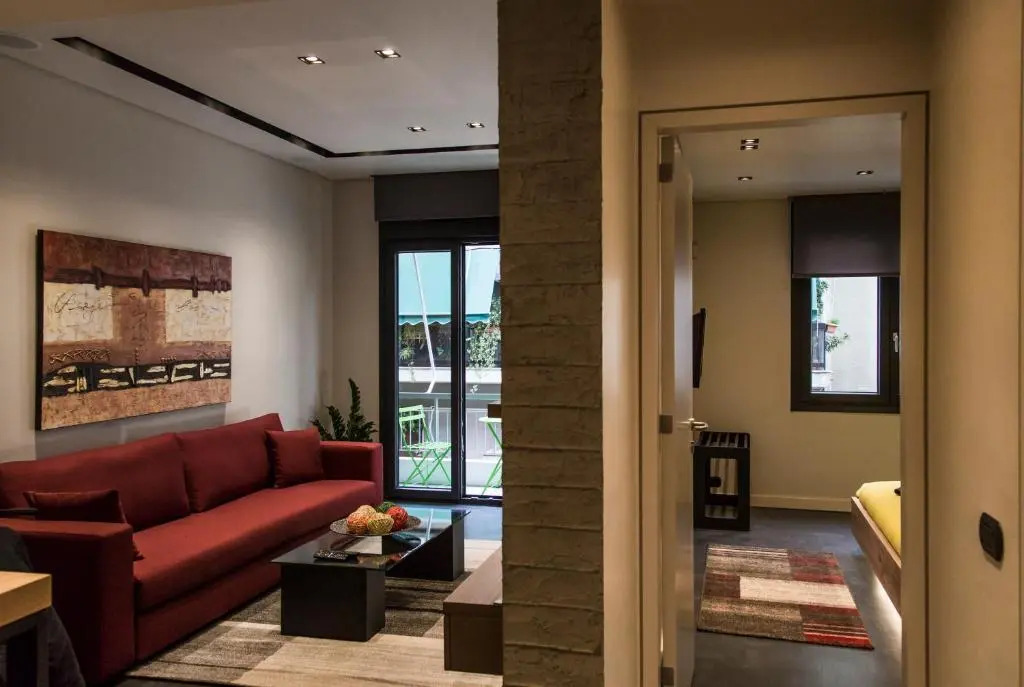 Brand New 2018 Luxury Apartment 10' Minutes Walk From Acropolis And 6 From Metro