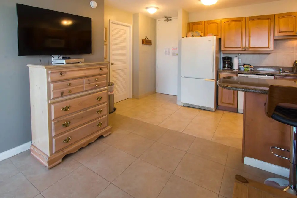 Deluxe Garden View Waikiki Banyan, Free Parking by Koko Resort Vacation Rentals