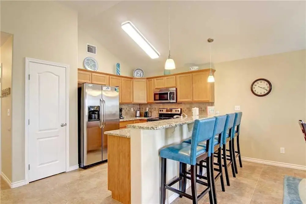 Dolphin House 3 Bedrooms 3 Bathrooms Home