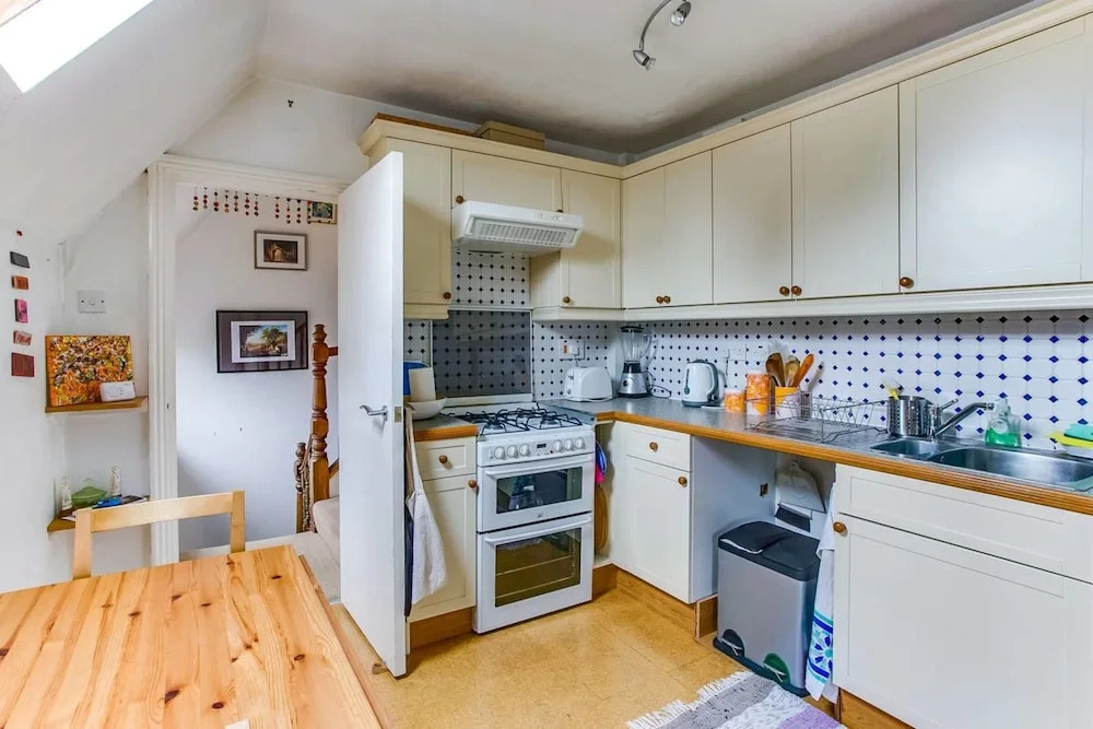 Lovely 1BR Home in North London